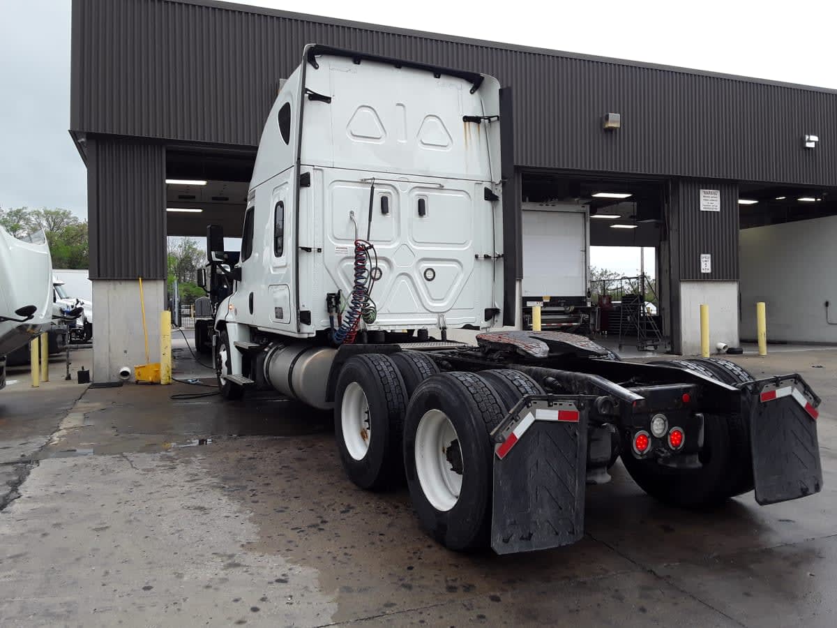 2020 Freightliner/Mercedes CASCADIA 125 877815