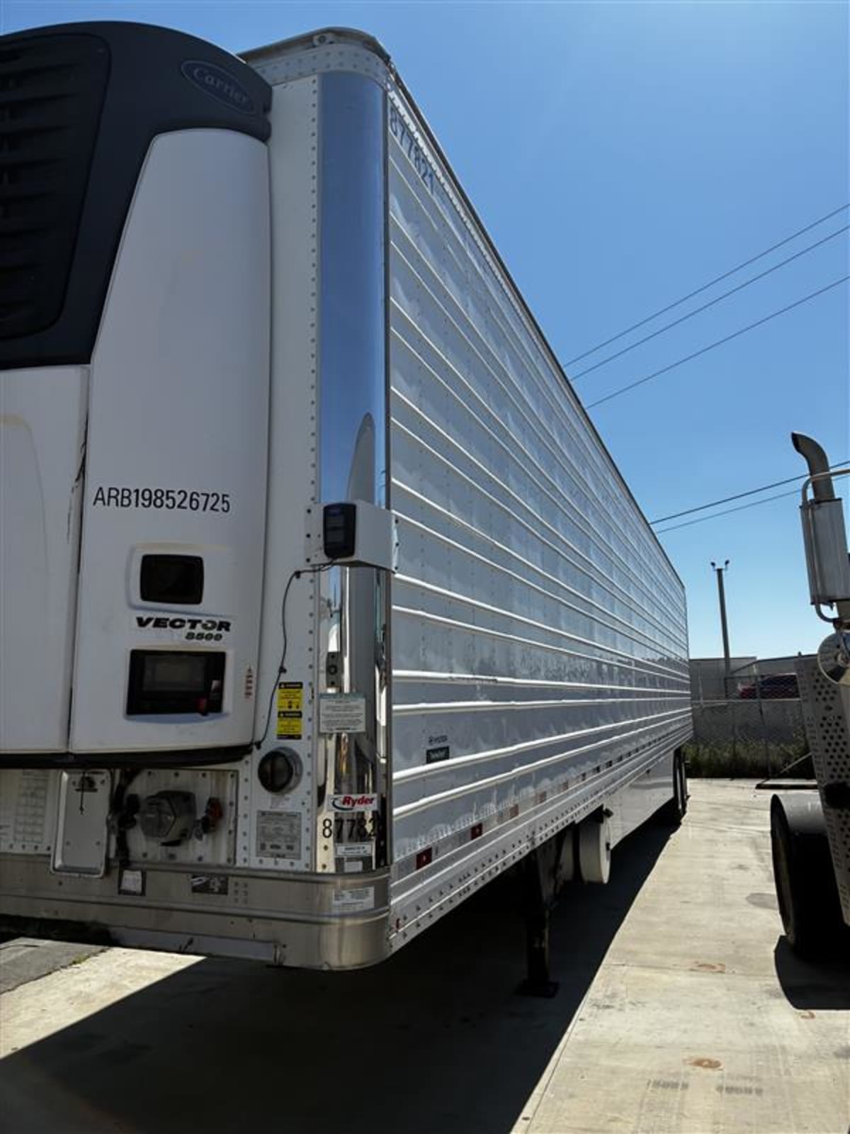 2019 Utility Trailers VS2R-48/156/102 877821