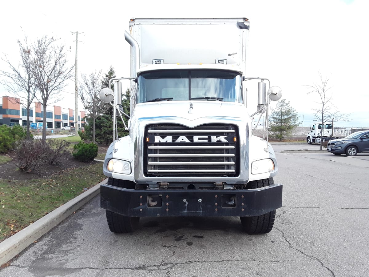 2018 Mack Trucks, Inc. GU813 877830
