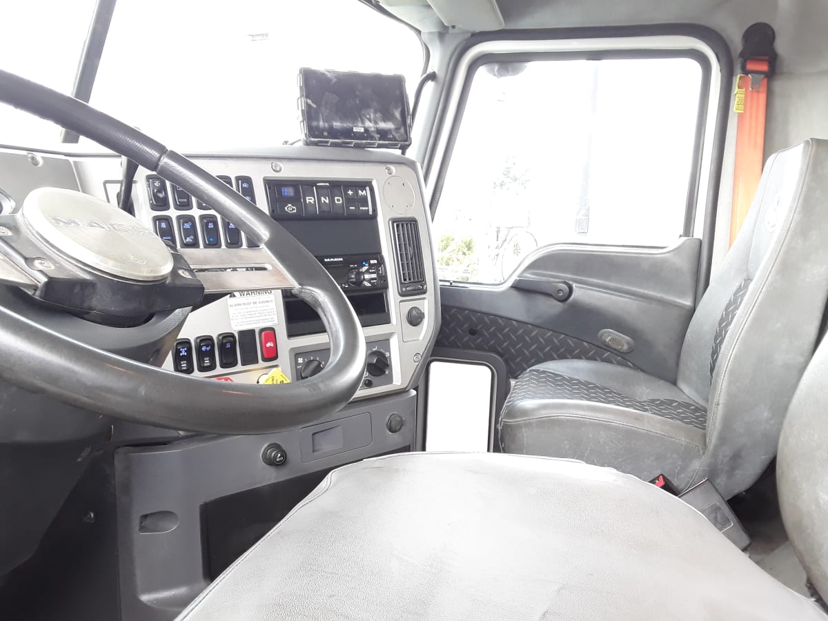 2018 Mack Trucks, Inc. GU813 877830
