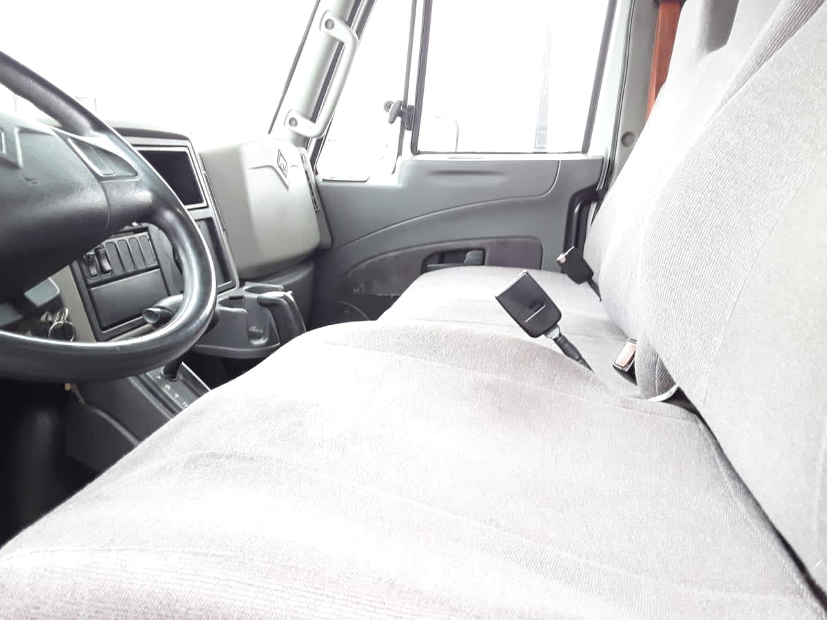 2019 Navistar International 4300 877899