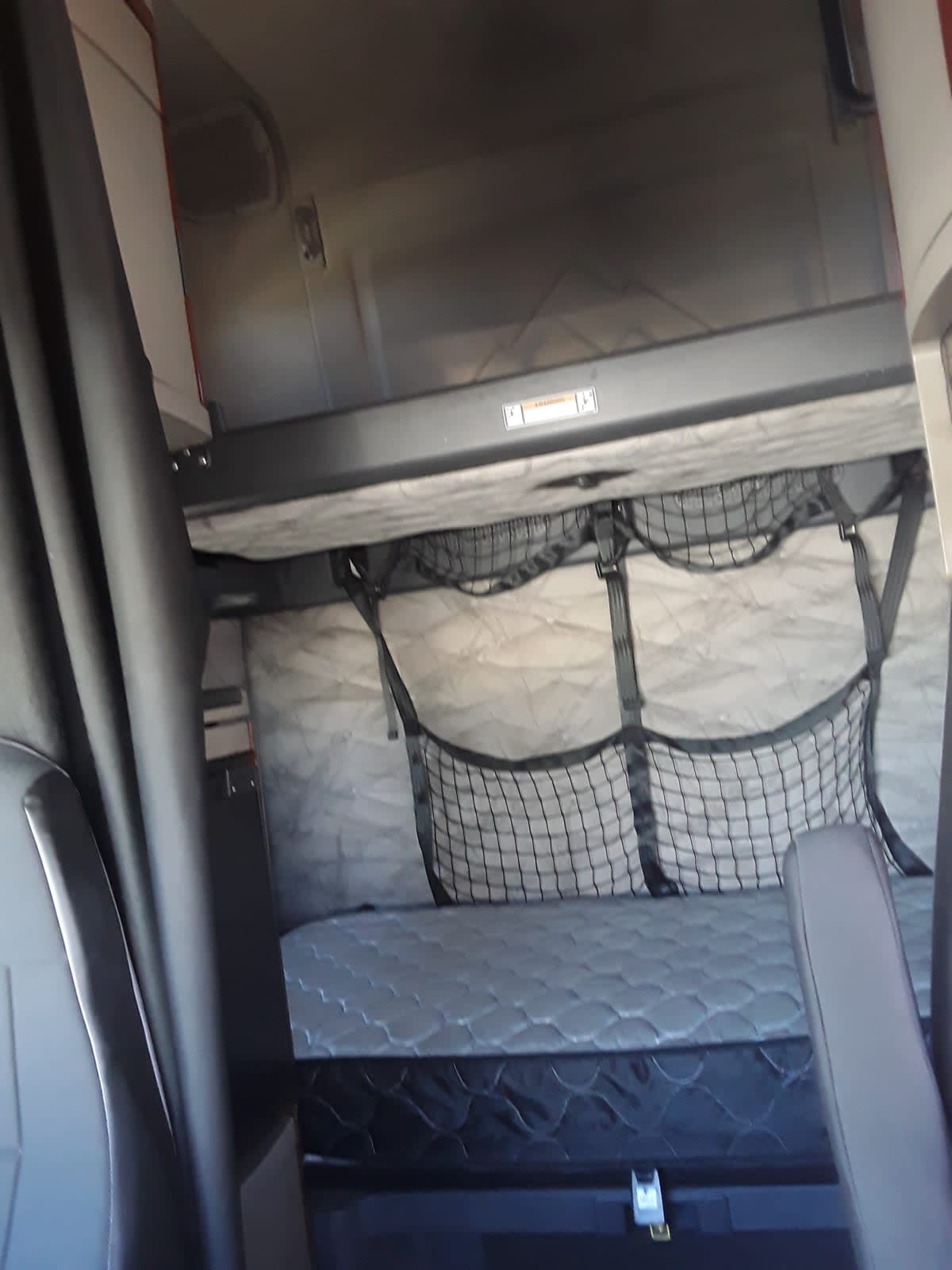 2019 Freightliner - image 8