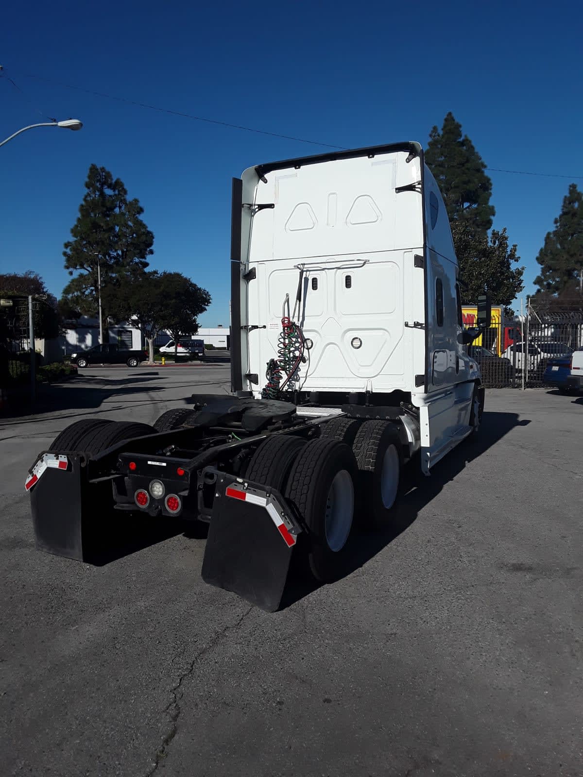 2019 Freightliner - image 4