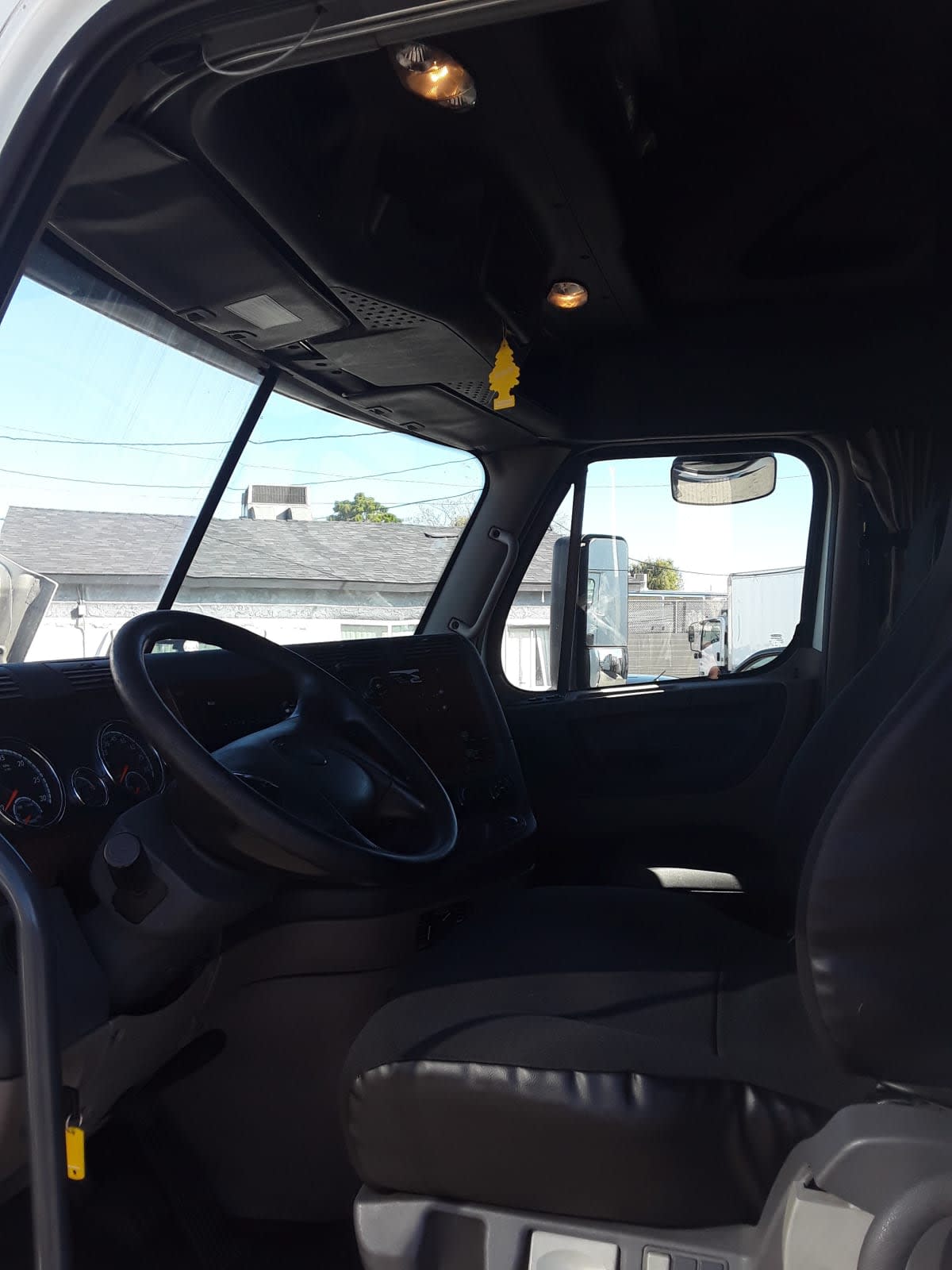 2019 Freightliner - image 7