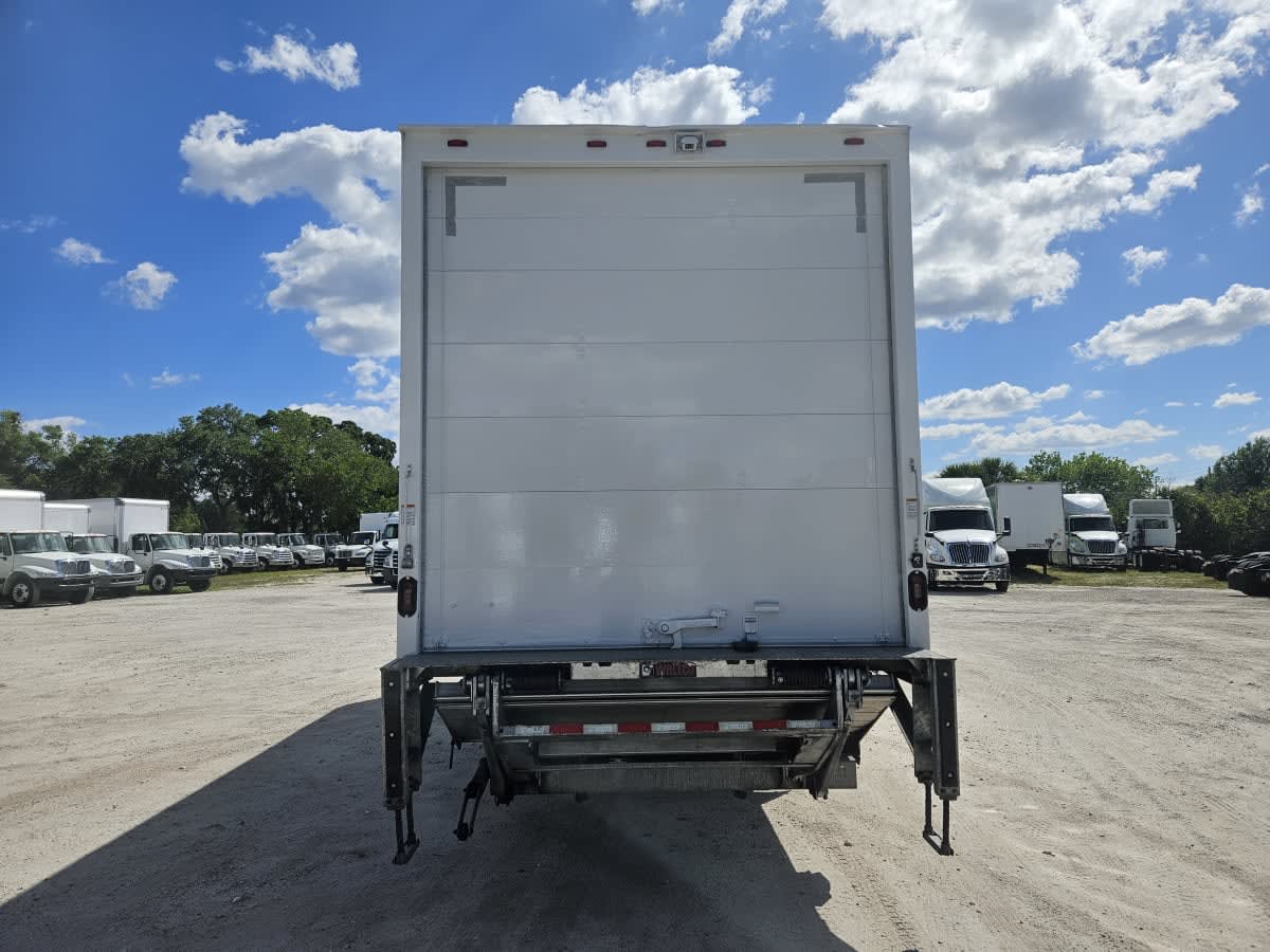2019 Freightliner/Mercedes M2 106 877996