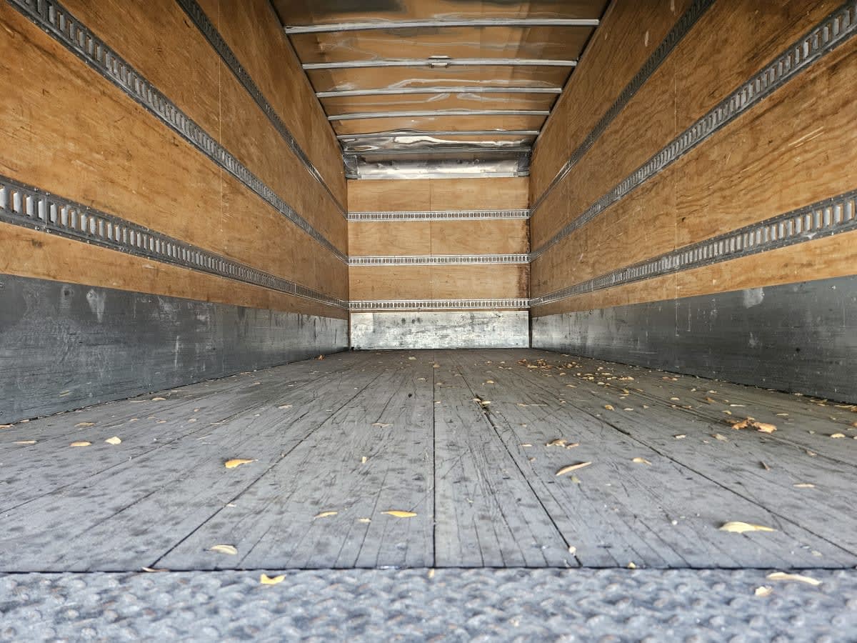 2019 Freightliner/Mercedes M2 106 877996