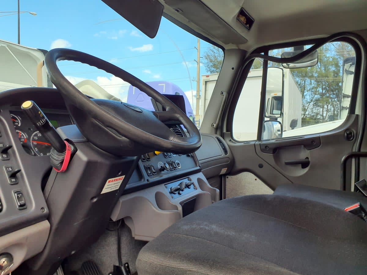 2019 Freightliner/Mercedes M2 106 878002