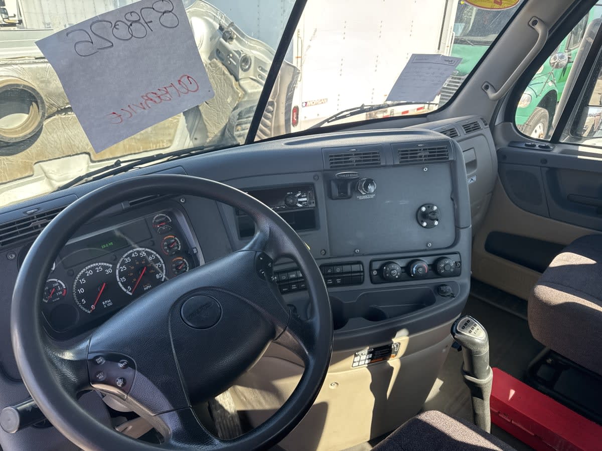 2019 Freightliner/Mercedes CASCADIA 113 878025