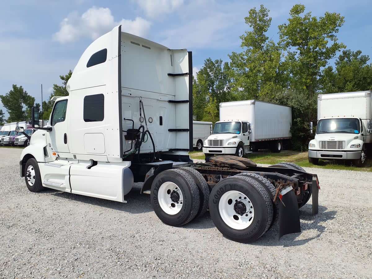 2019 Navistar International LT625 SLPR CAB 878030