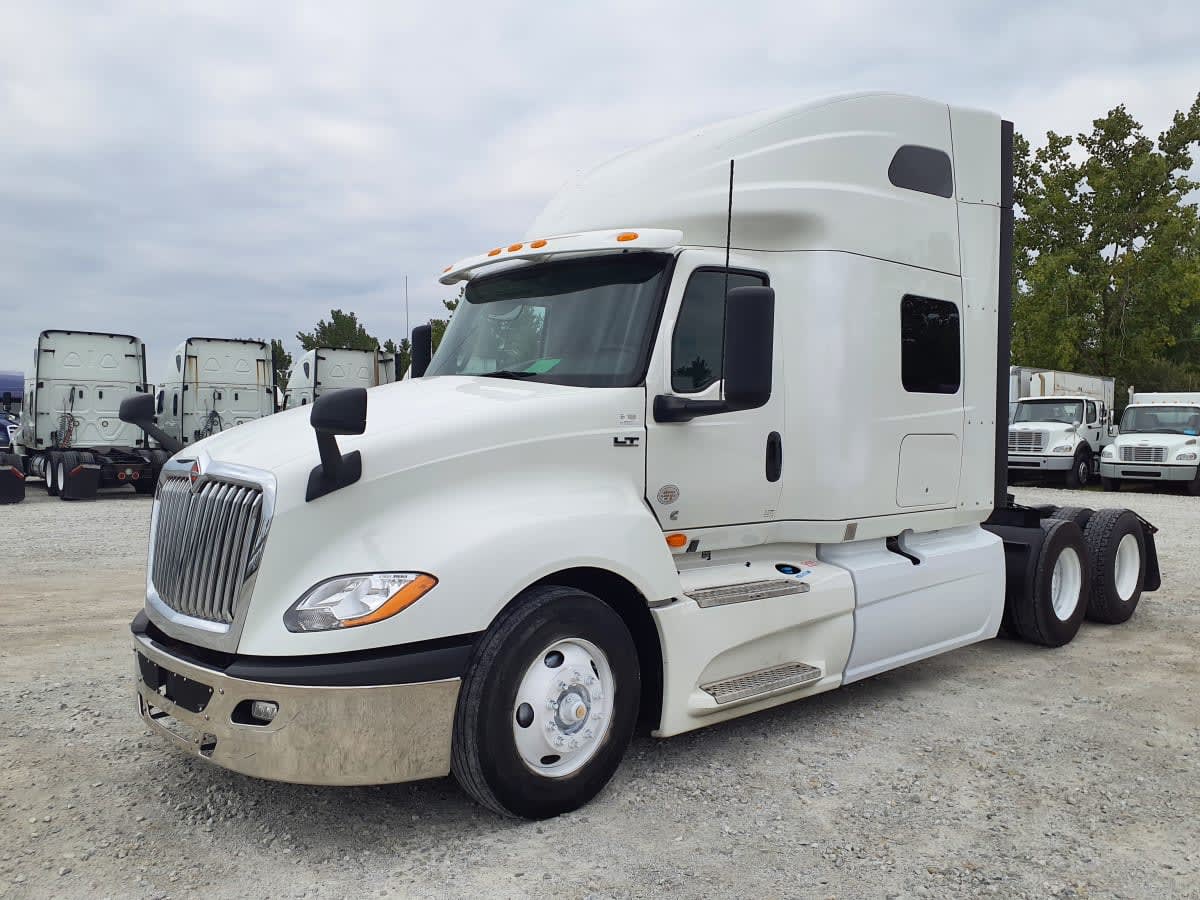 2019 Navistar International LT625 SLPR CAB 878031