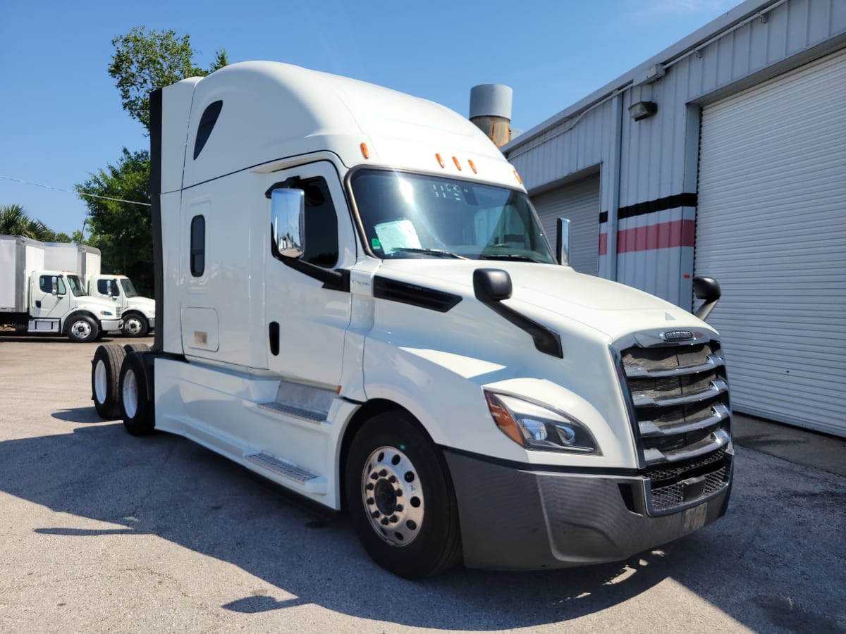 2020 Freightliner/Mercedes NEW CASCADIA PX12664 878043