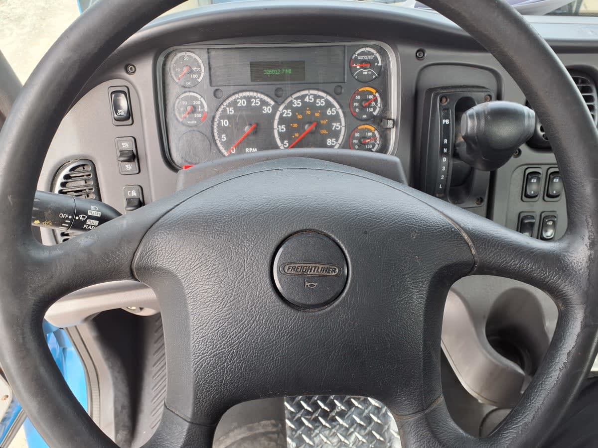 2019 Freightliner/Mercedes M2 106 878052
