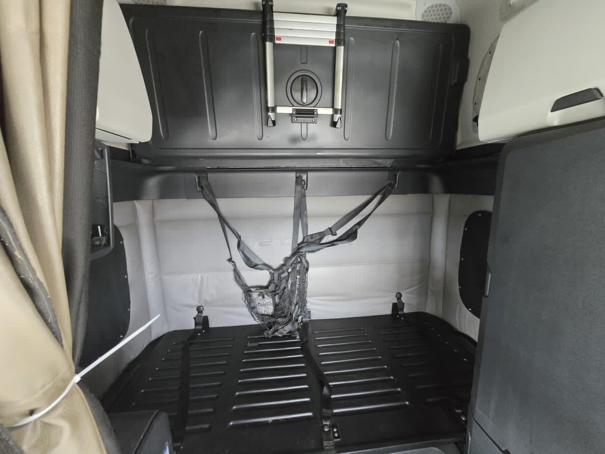 2020 Freightliner - image 8