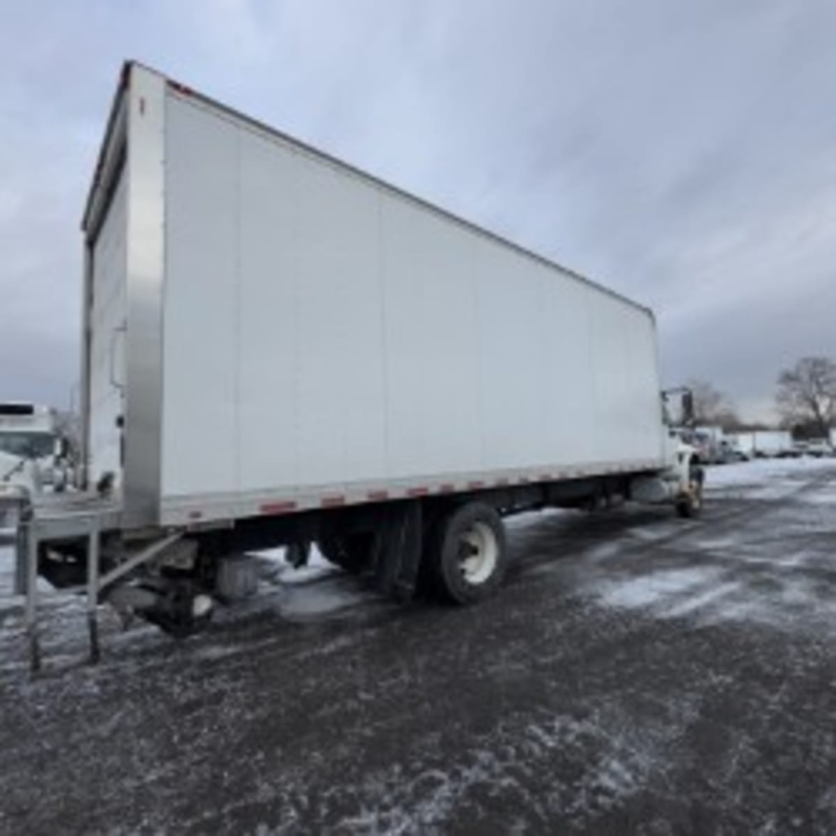 2019 Navistar International 4300 878088