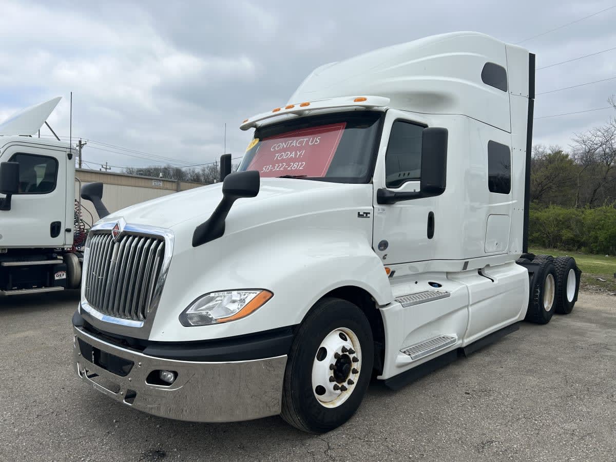 2019 Navistar International LT625 SLPR CAB 878145