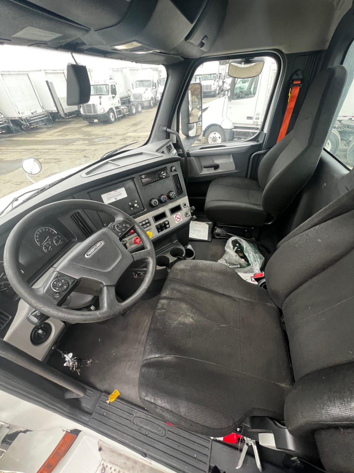 2019 Freightliner - image 7
