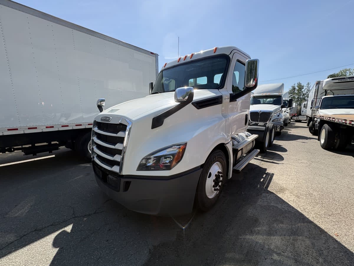 2020 Freightliner Cascadia in Ashland, VA