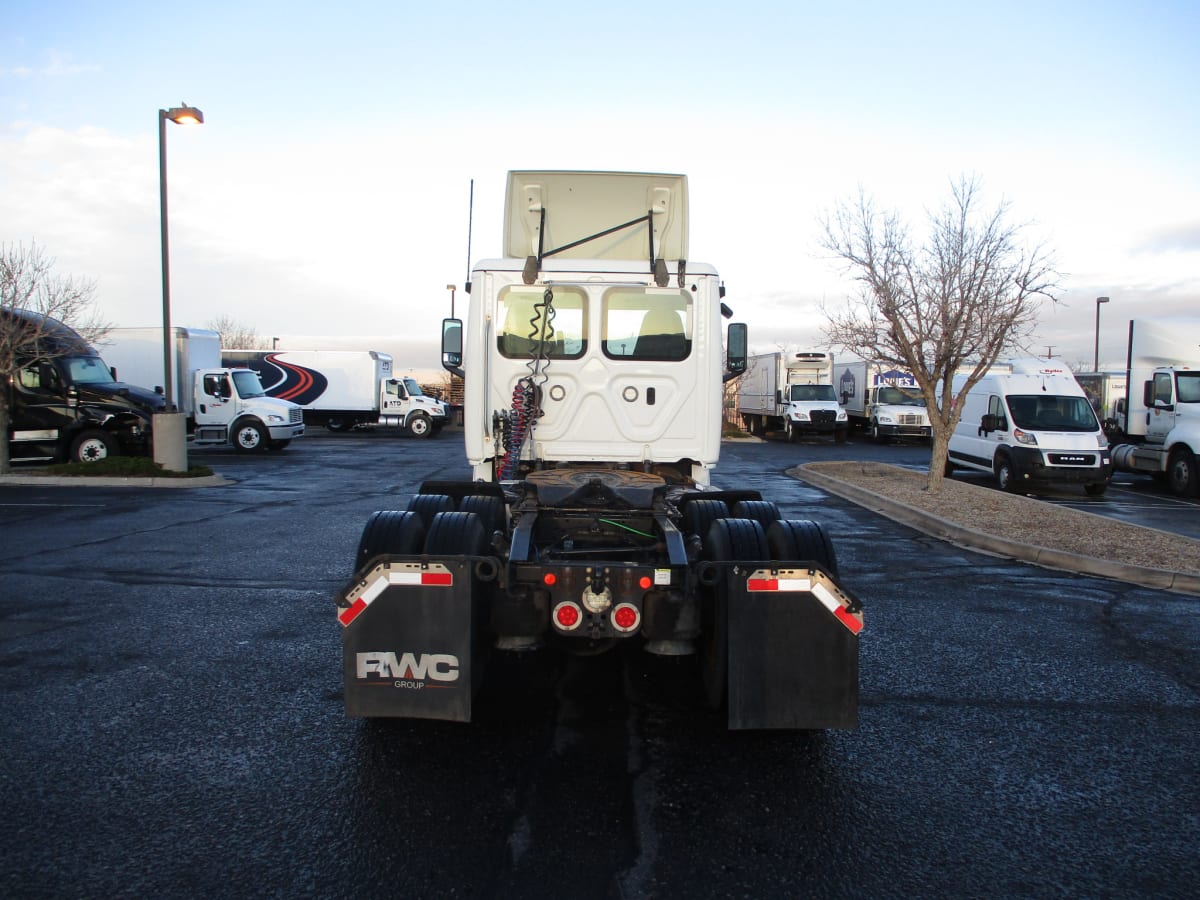 2019 Freightliner/Mercedes NEW CASCADIA PX12664 878263