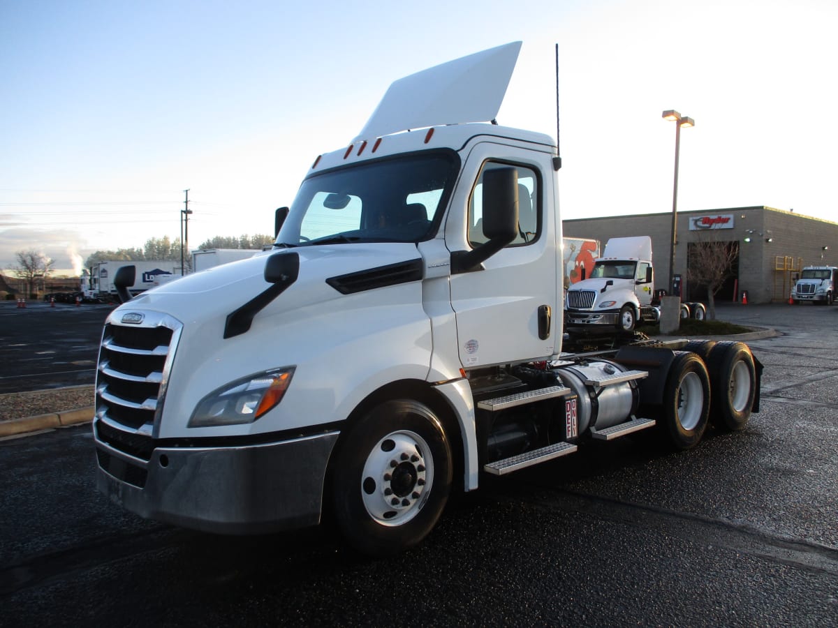 2019 Freightliner/Mercedes NEW CASCADIA PX12664 878263