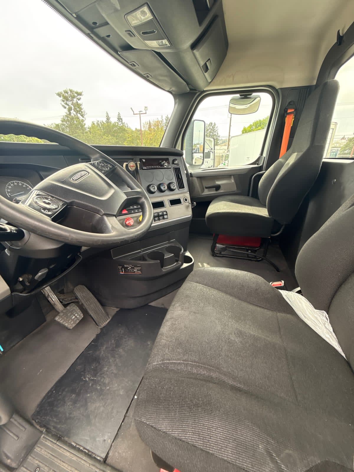 2019 Freightliner/Mercedes NEW CASCADIA PX12664 878264