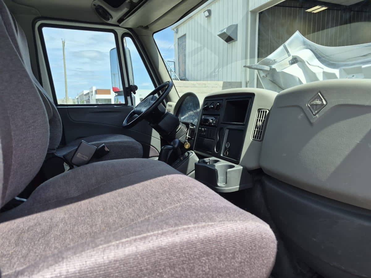 2019 Navistar International 4300 878309