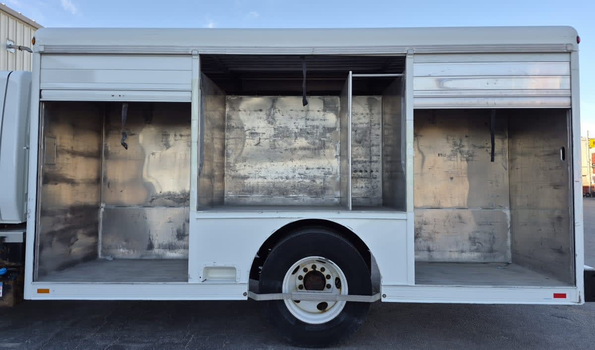 2019 Navistar International 4300 878309