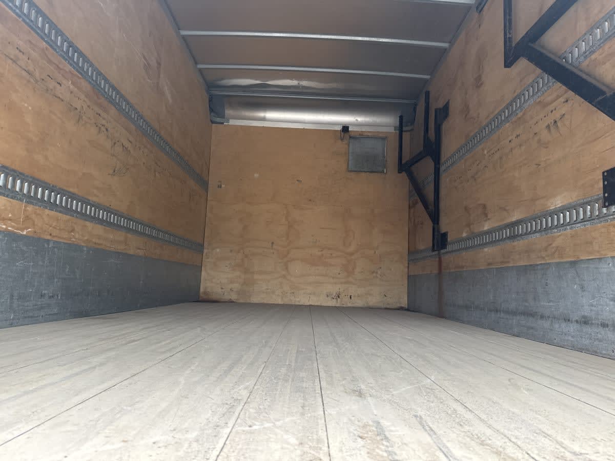 2019 Isuzu NPR 878333