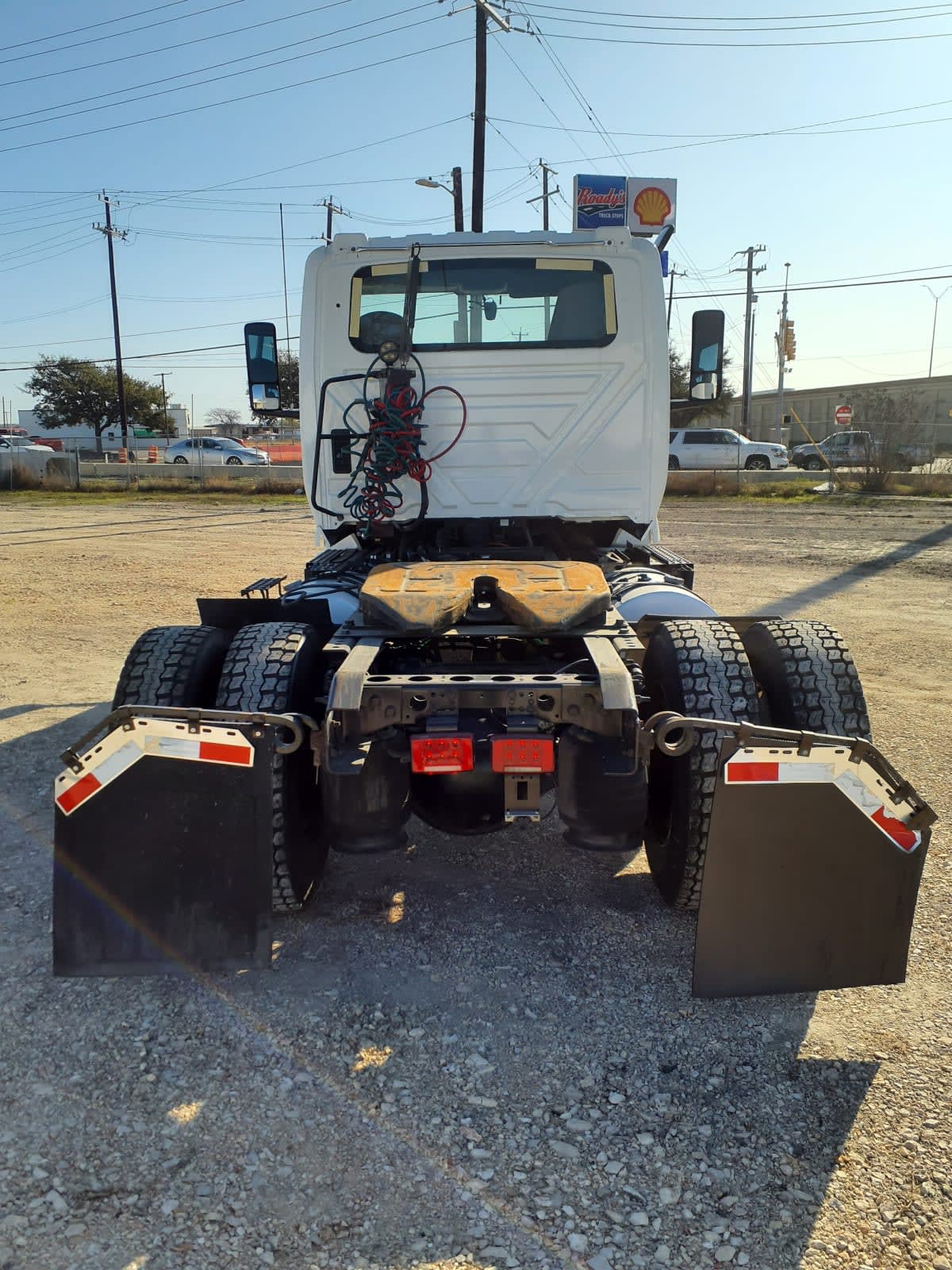2019 Navistar International LT625 DAYCAB S/A 878371