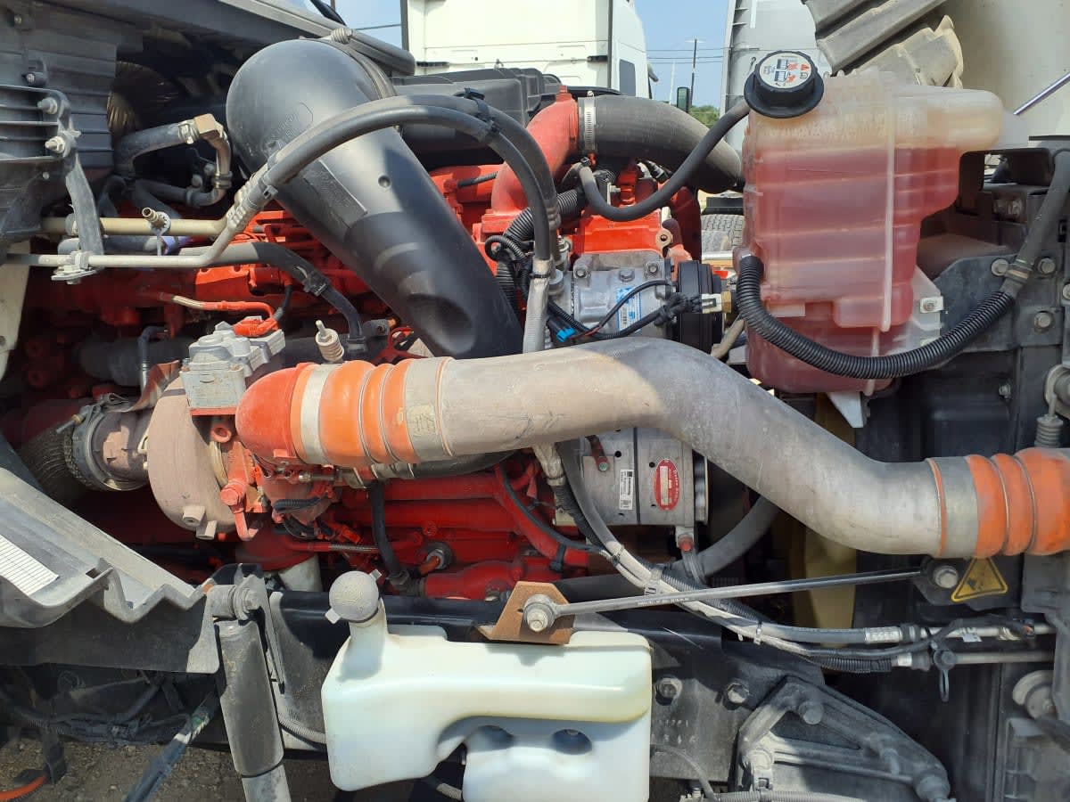 2019 Navistar International LT625 DAYCAB S/A 878372
