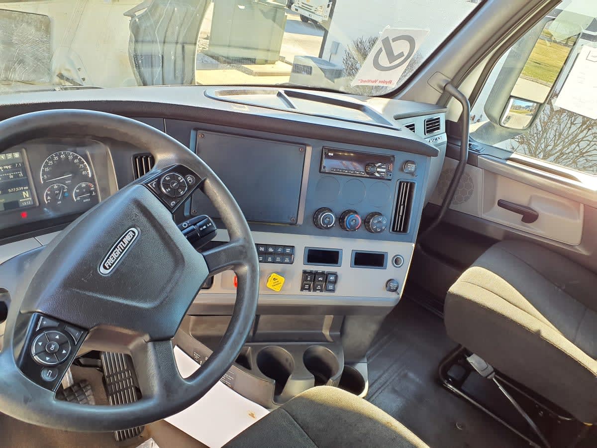 2020 Freightliner/Mercedes NEW CASCADIA PX12664 878378