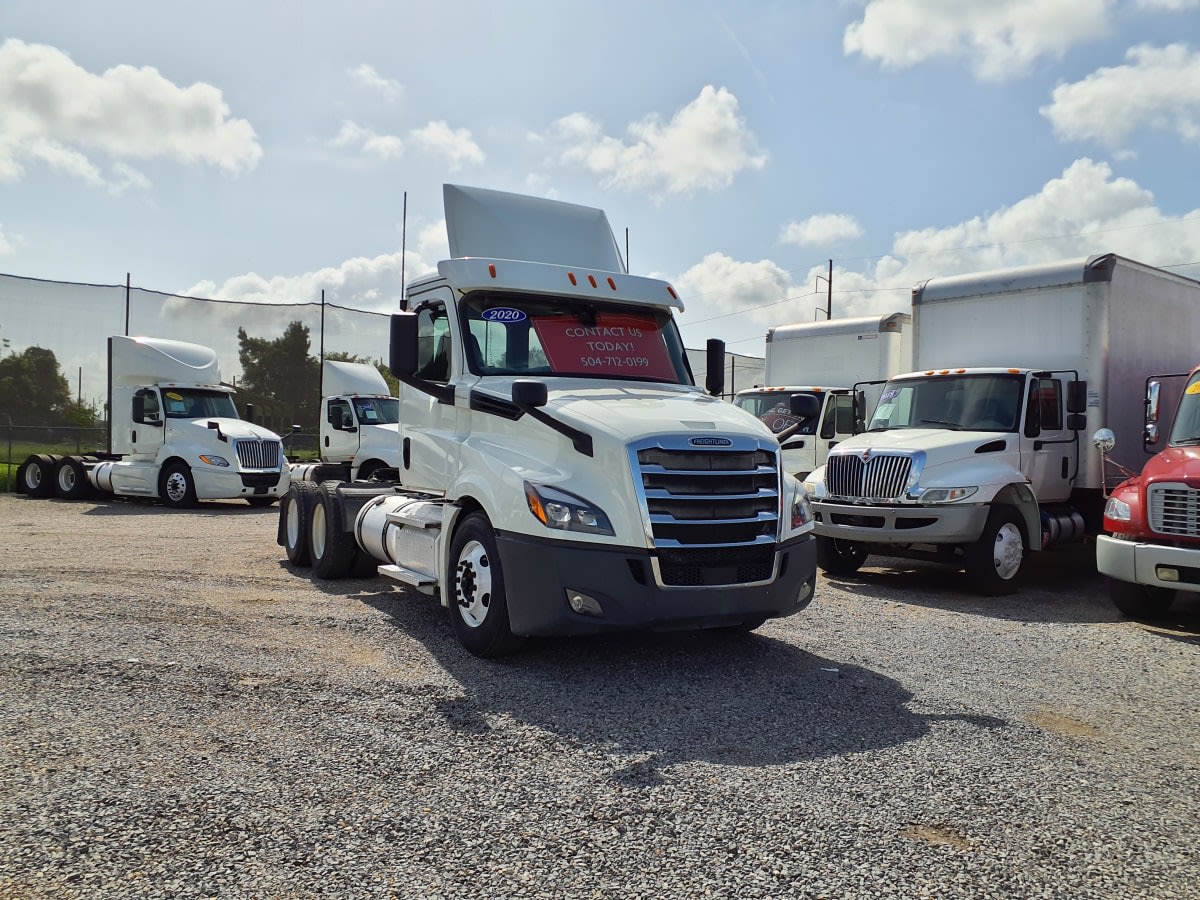 2020 Freightliner NEW CASCADIA PX12664 878446