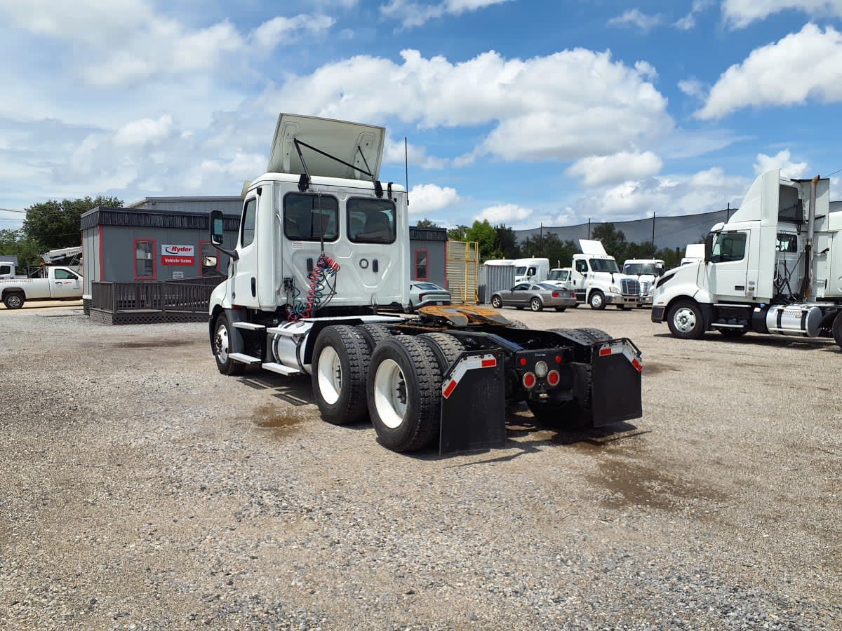2020 Freightliner NEW CASCADIA PX12664 878447