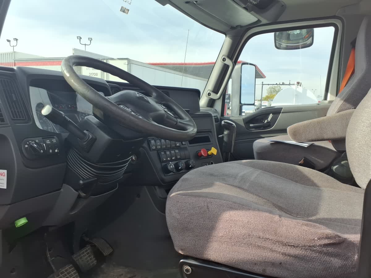 2019 Navistar International LT625 DAYCAB T/A 878449