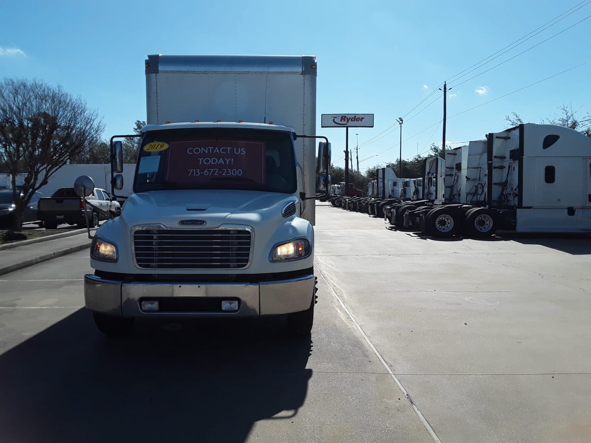 2019 Freightliner/Mercedes M2 106 878487