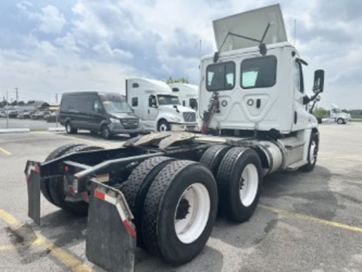 2020 Freightliner CASCADIA 125 878503