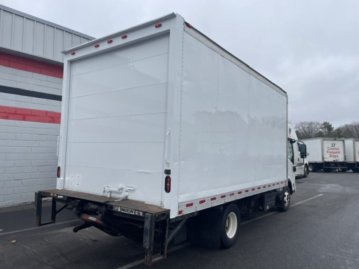 2019 Isuzu NPR HD 878527