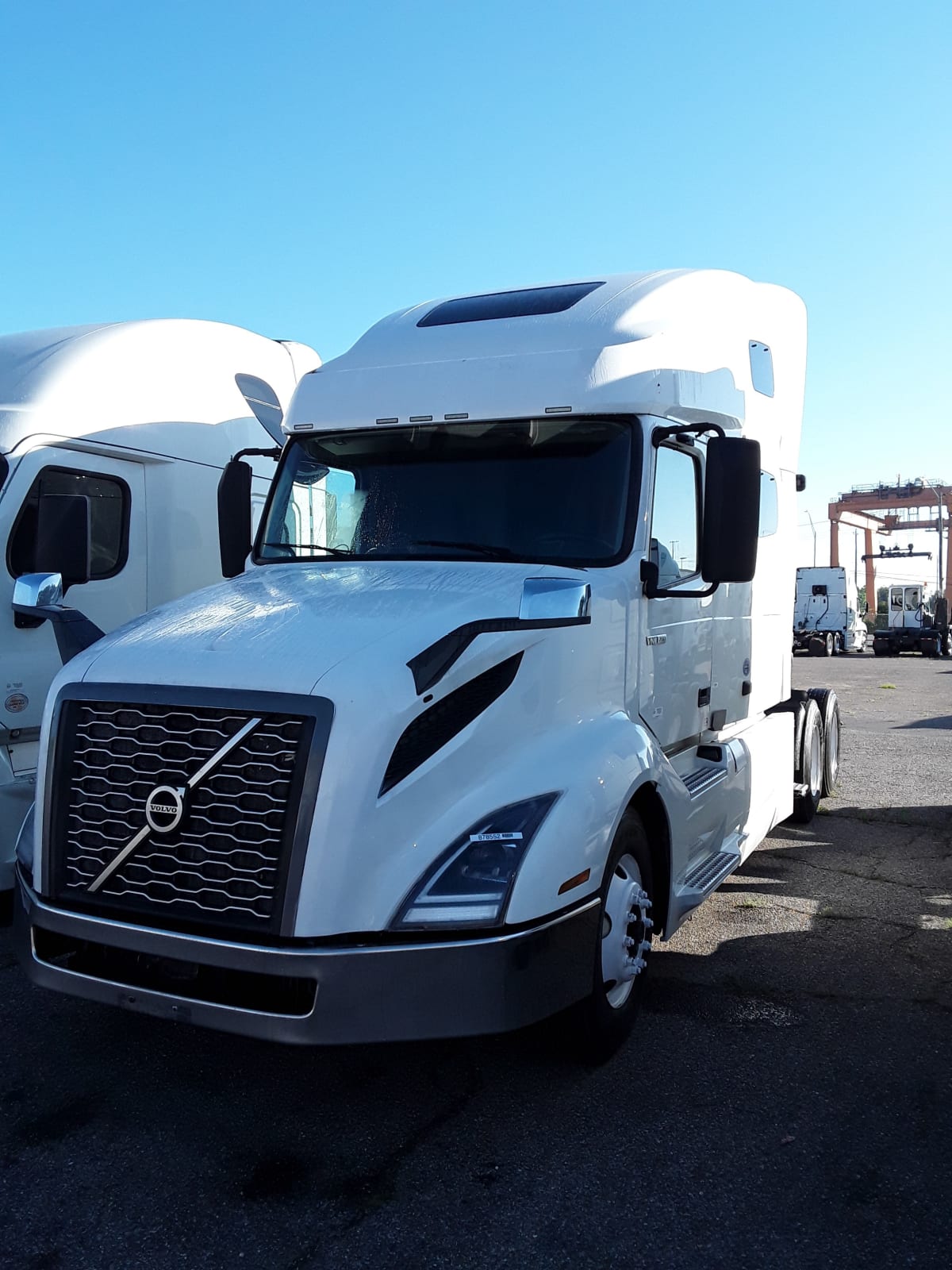 2019 Volvo VNL64T-760 878552