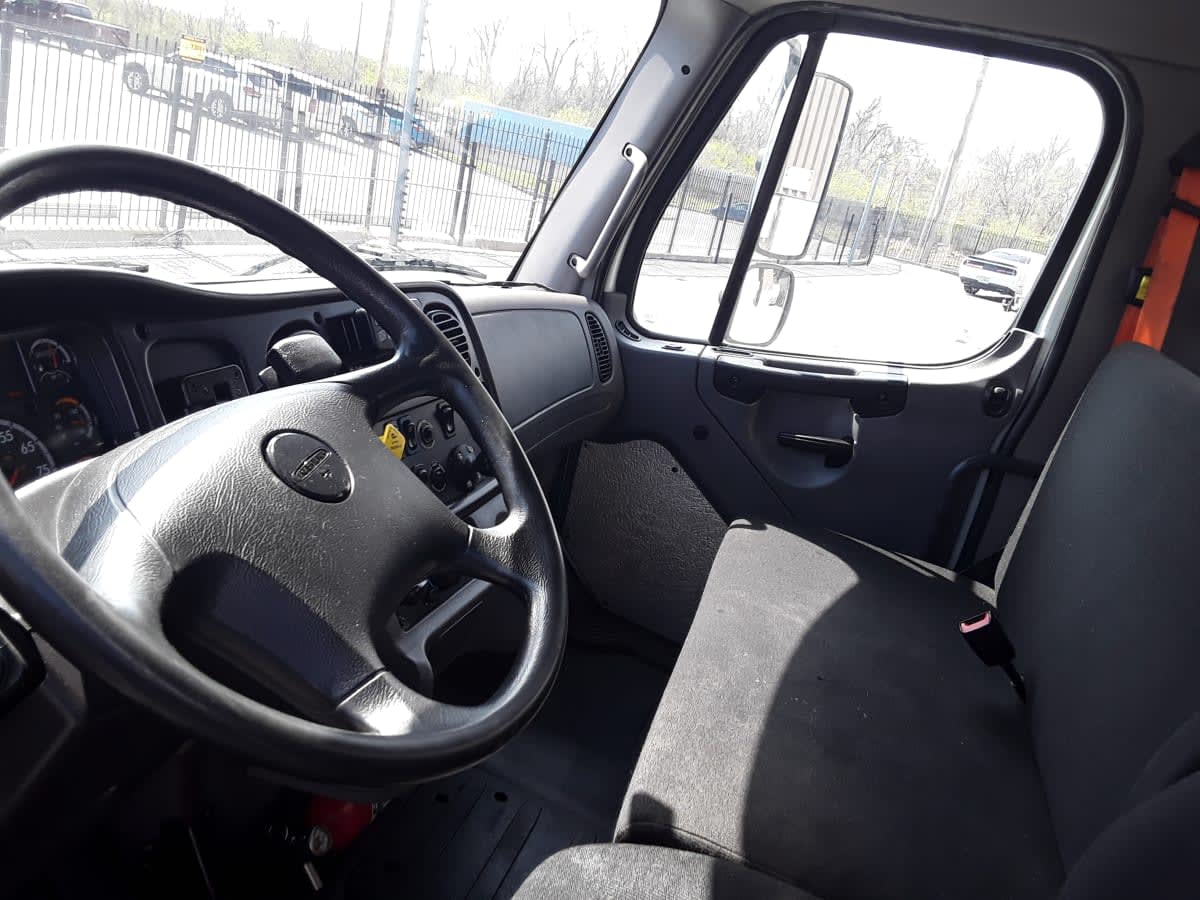 2019 Freightliner/Mercedes M2 106 878561