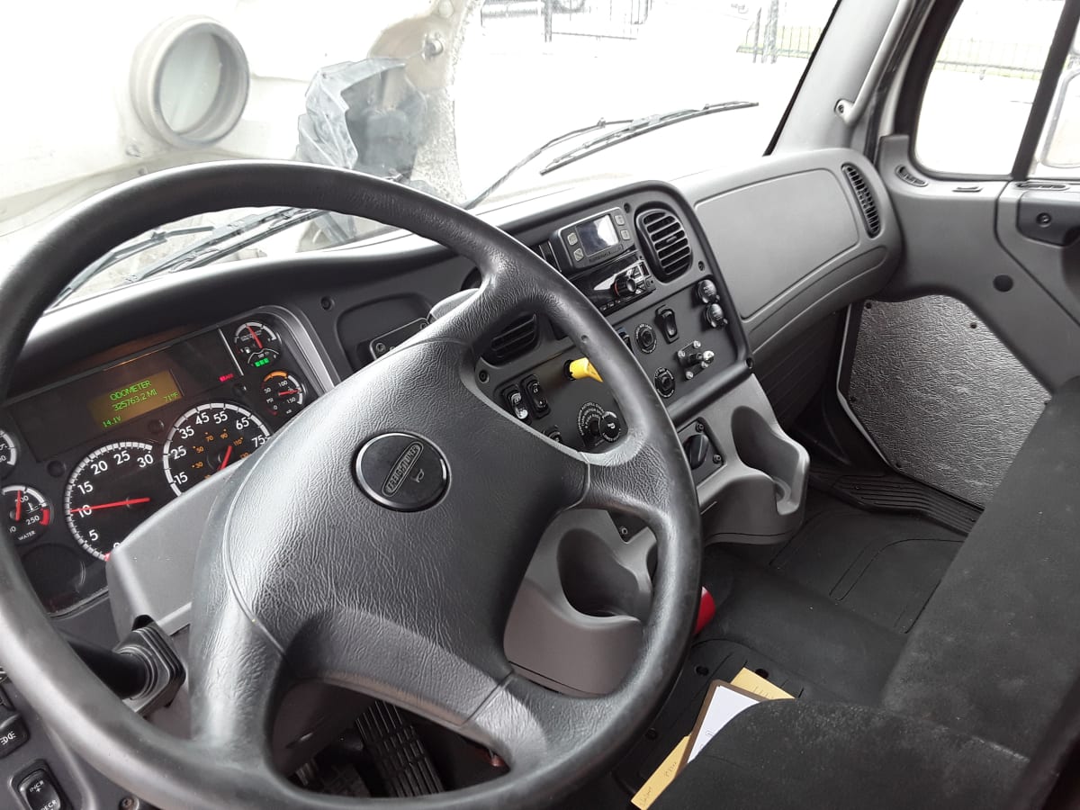 2019 Freightliner/Mercedes M2 106 878562