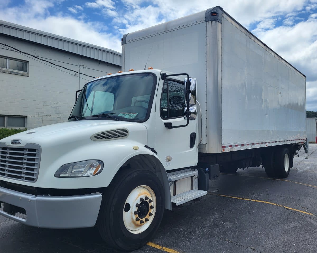 2019 Freightliner M2 106 878566