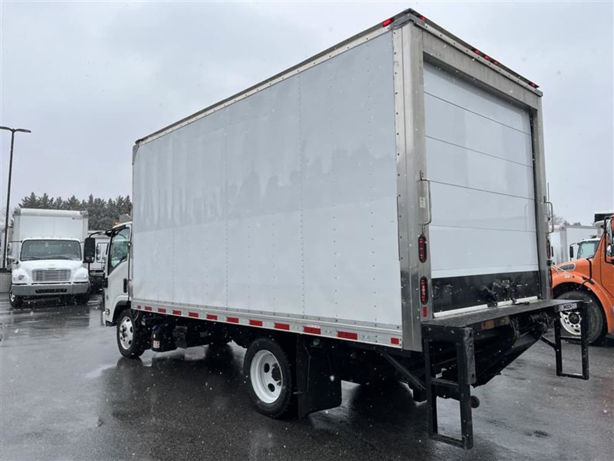 2019 Isuzu NPR 878569