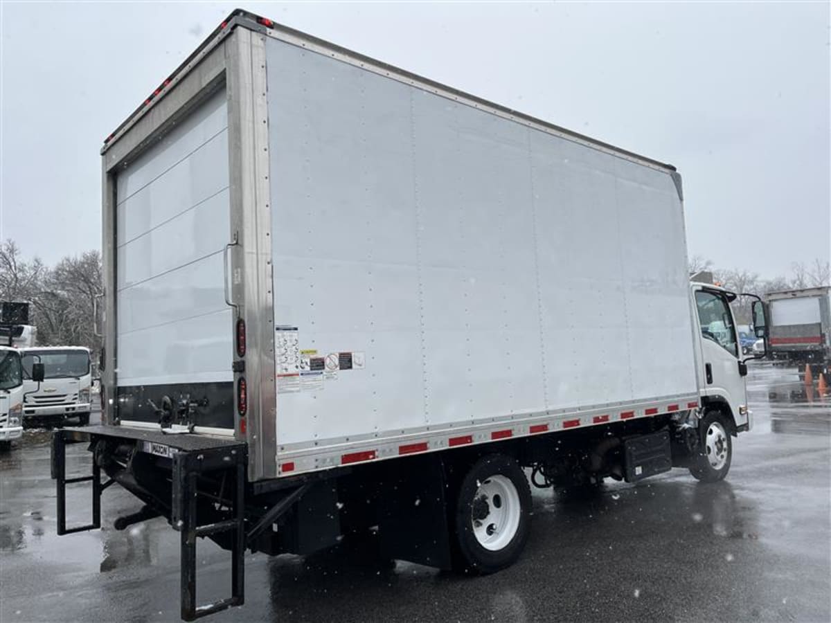 2019 Isuzu NPR 878569