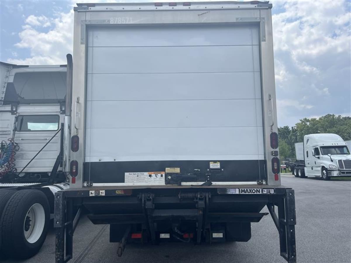 2019 Isuzu NPR 878571