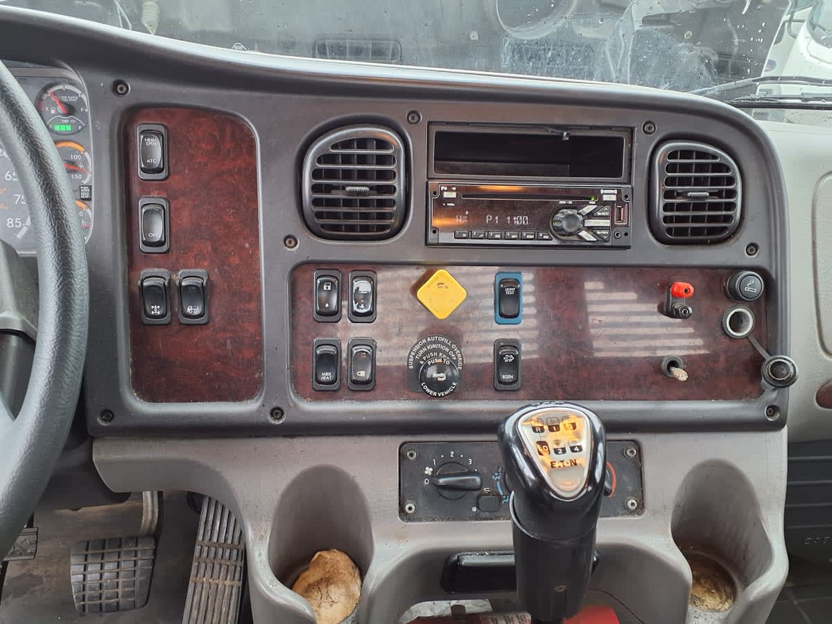 2019 Freightliner/Mercedes M2 106 878589