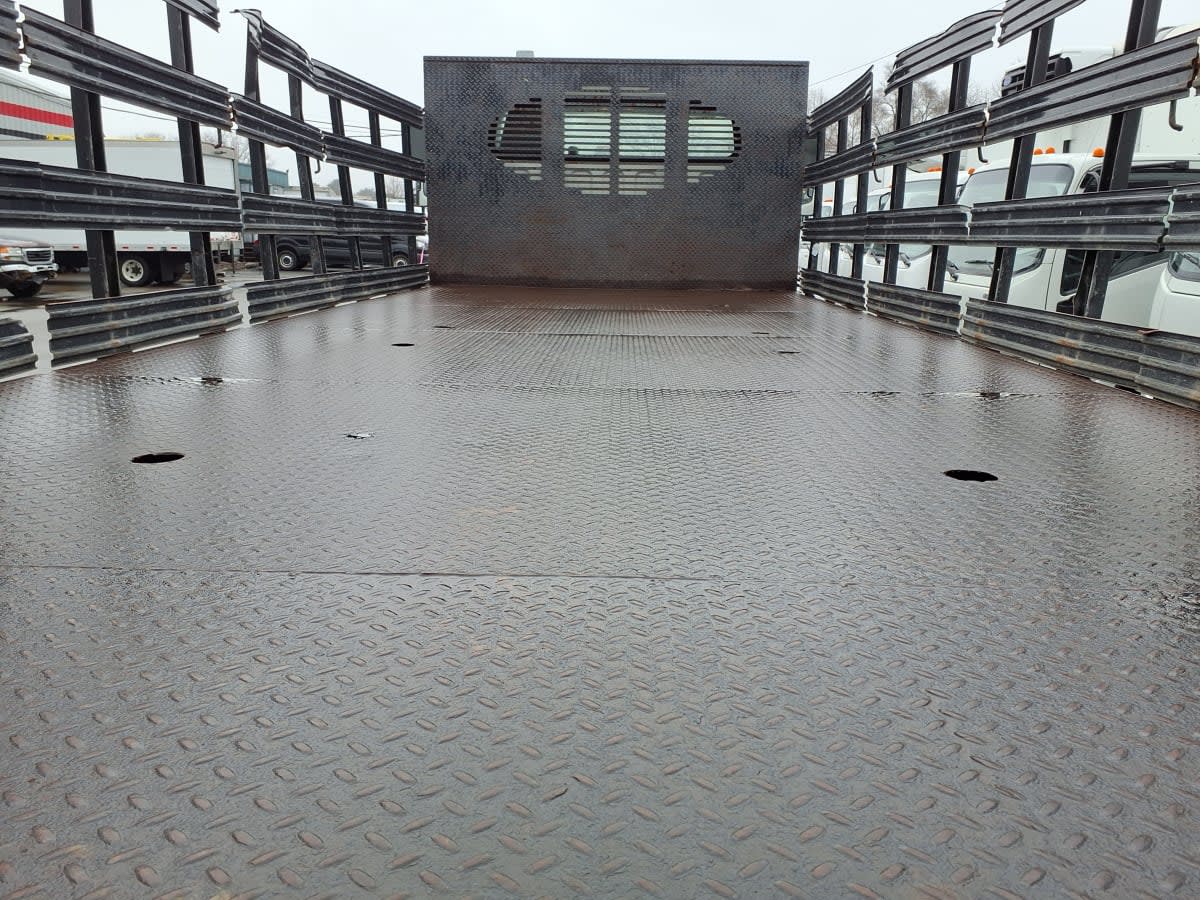 2019 Freightliner/Mercedes M2 106 878589