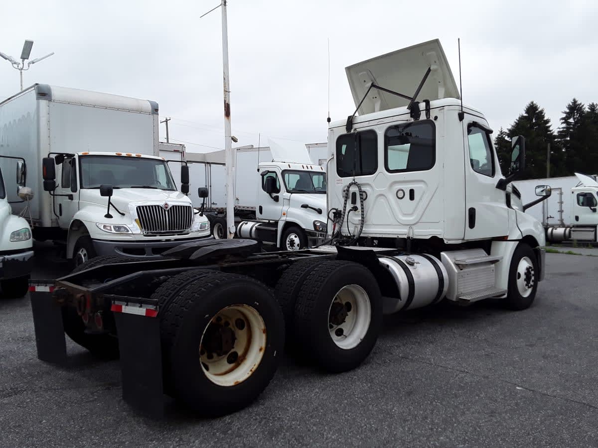 2019 Freightliner NEW CASCADIA PX12664 878614