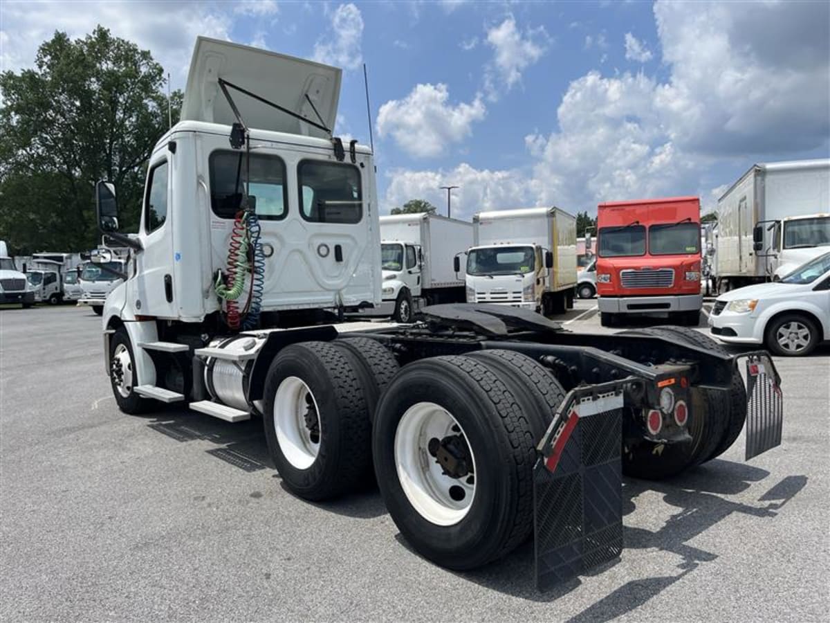 2019 Freightliner - image 6