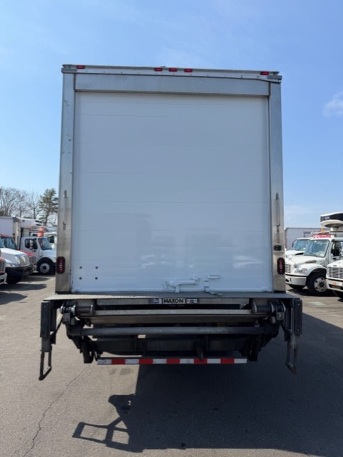 2019 Freightliner/Mercedes M2 106 878635