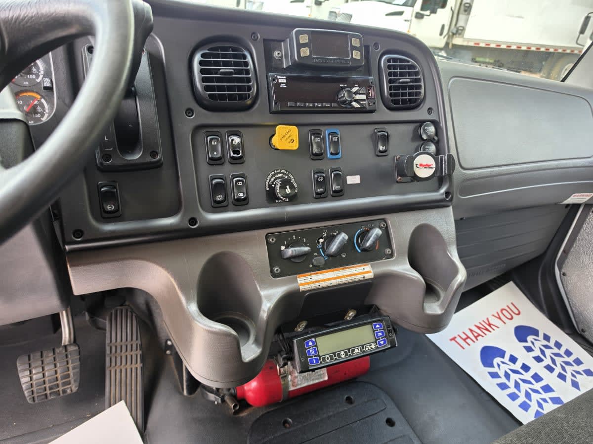 2019 Freightliner/Mercedes M2 106 878636
