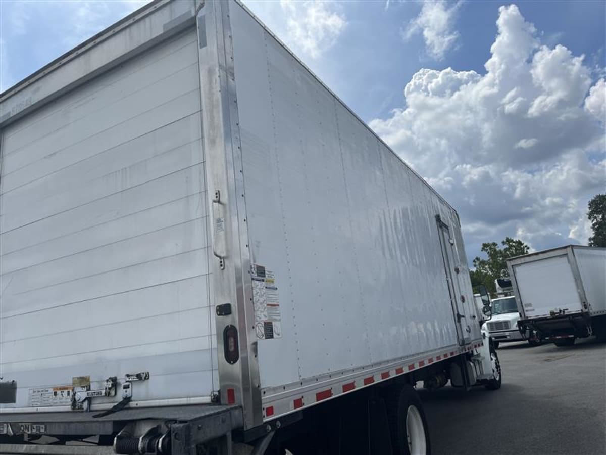 2019 Freightliner M2 106 878648